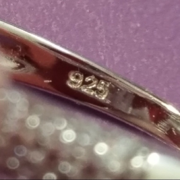 Garnet Red Heart Sterling Silver Ring - Picture 6 of 8